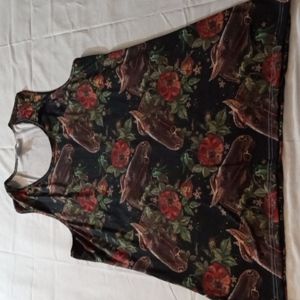 Cherry Loom horse profile tank